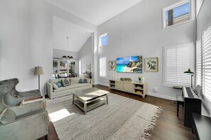 TV connectée, cheminée