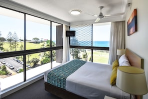 2 bedrooms, iron/ironing board, travel cot, WiFi