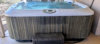 Stunning Views Superstitions Hot Tub Putting Green