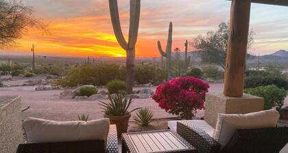 Stunning Views Superstitions Hot Tub Putting Green