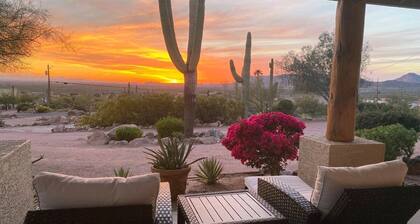 Stunning Views Superstitions Hot Tub Putting Green