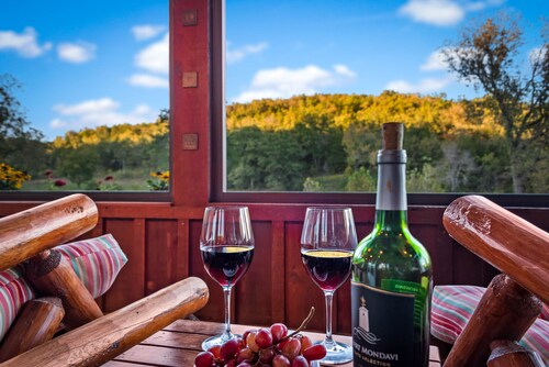 Private White River Estate on 214 acres. ATV/hiking trails. Pets stay free