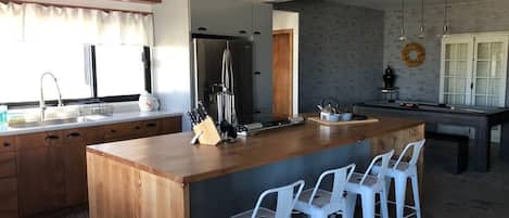 Maison, 4 chambres, fumeurs, patio | Intérieur