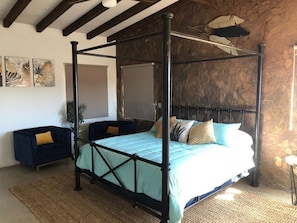 House, 4 Bedrooms, Smoking, Patio