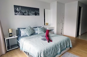 Apartment, 1 Bedroom, Smoking, Balcony