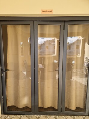 Apartment, 2 Schlafzimmer, barrierefrei, Balkon | Innenbereich