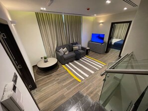Room - Best Townhouse On Jcv 4 Bedrooms With Jacuzzi (Dubai)
