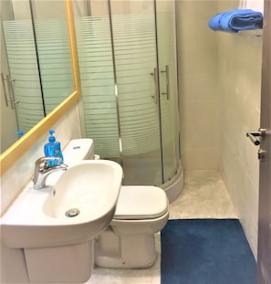 Apartment, 1 Schlafzimmer, barrierefrei, Raucher | Badezimmer