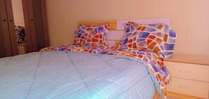 Apartment, 2 Schlafzimmer, Raucher, Balkon | 2 Schlafzimmer, Bügeleisen/Bügelbrett, WLAN
