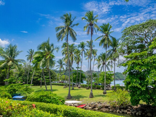 Apartment, 3 Bedrooms, Accessible, Terrace | Property grounds