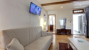 Apartment, 2 Schlafzimmer | Wohnzimmer