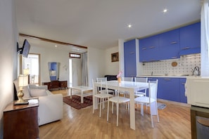 Apartment, 2 Schlafzimmer | Esszimmer