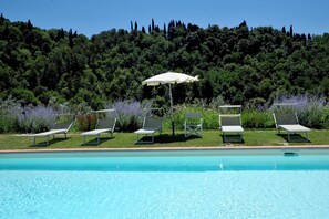 Apartment, 1 Bedroom, Patio, Garden View | Pool | Outdoor pool - Il Bellini Apartment Cantina (Castelfranco Piandisco)