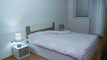 Apartment, 2 Bedrooms, Accessible, Smoking | 2 bedrooms