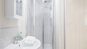House, 2 Bedrooms, Smoking, Garden View | Bathroom
