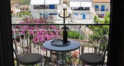 La Bouganville Studio 200 m From the sea