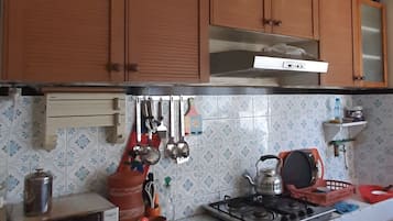 Apartment, 1 Bedroom, Smoking, Balcony | Interior