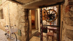Unclassified image, 5 of 21, button - Semi Studio Rovinj (Rovinj)