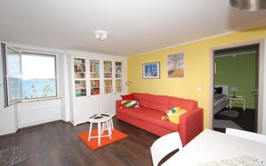 TV - El Corsaro 2 One-bedroom Apartment With Sea View (Rovinj)