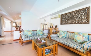 Villa, 4 Bedrooms, Accessible, Private Pool | Interior