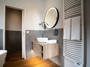 Bathroom - Luxurious Waterfront Villa Surrounded by Nature for 4 People 19 (Antoing)