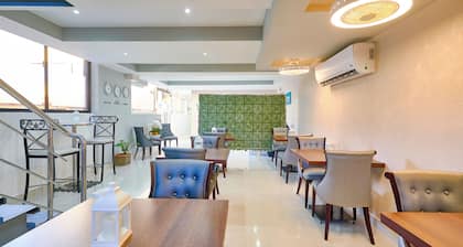 Room-malecon Premium Plus