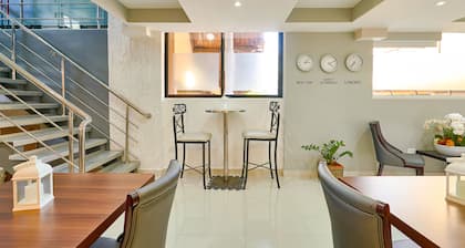 Room in Guest Room - Malecon Premium Plus