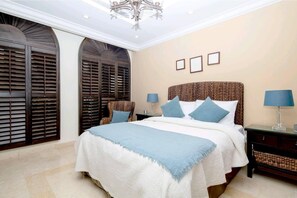 7 bedrooms - Beautiful 7 Bedrooms Villa A10 (Dubai)