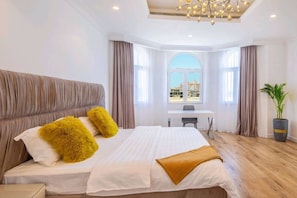 5 bedrooms