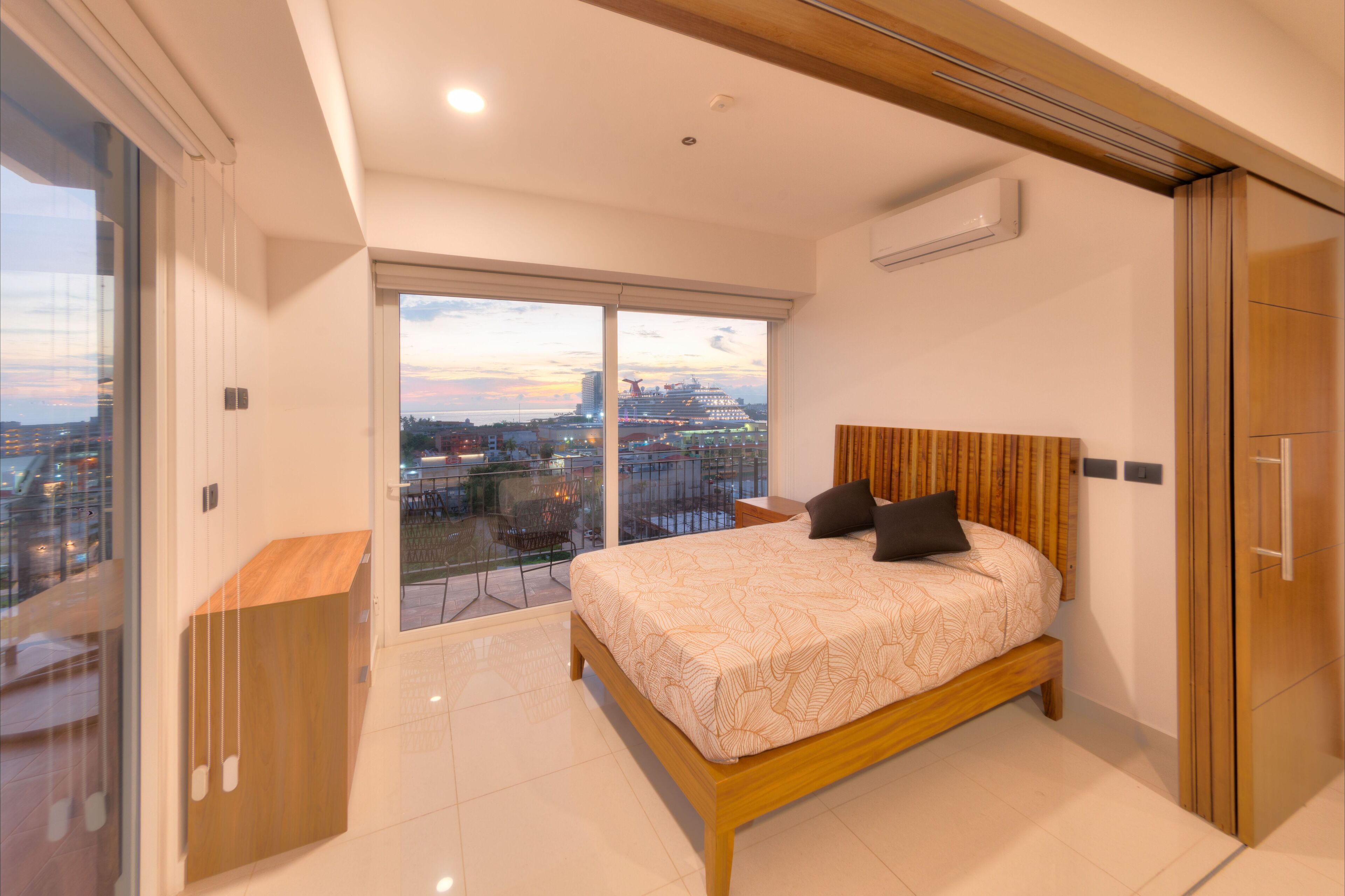 Condo, 2 Bedrooms, Balcony, City View | 2 bilik tidur 