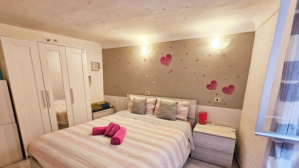 Room - Cozy 45 Sqm Apartment Badalucco Comfort Nature (Badalucco)