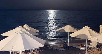 Free Mini Pool Jacuzzi Airport House - up to 8 People