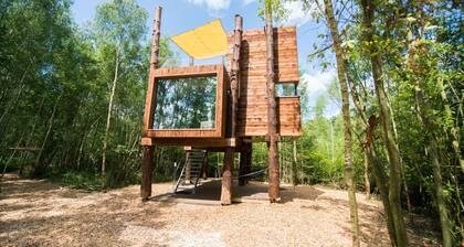 Luxury Tree Loft Tree Cabin for 4 People 4