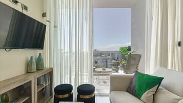 Departamento, 2 habitaciones, con acceso para personas discapacitadas, balcón | Lounge