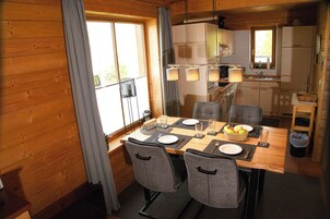 Ferienhaus, 2 Schlafzimmer, Terrasse | Speisen