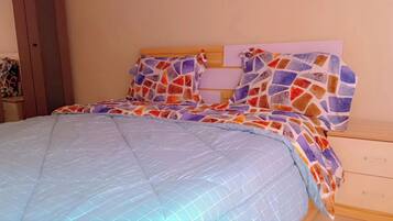 Chambre, 1 chambre, fumeurs, balcon | 3 chambres
