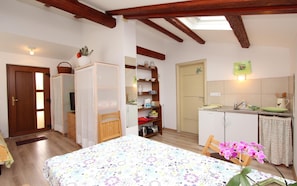 1 quarto