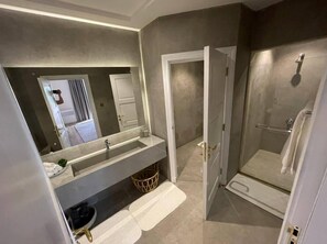 ห้องน้ำ