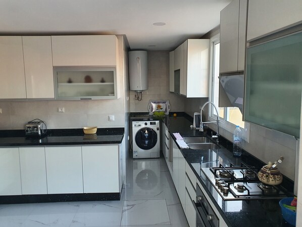 Departamento, 2 habitaciones, con acceso para personas discapacitadas, Terraza | Cocina privada