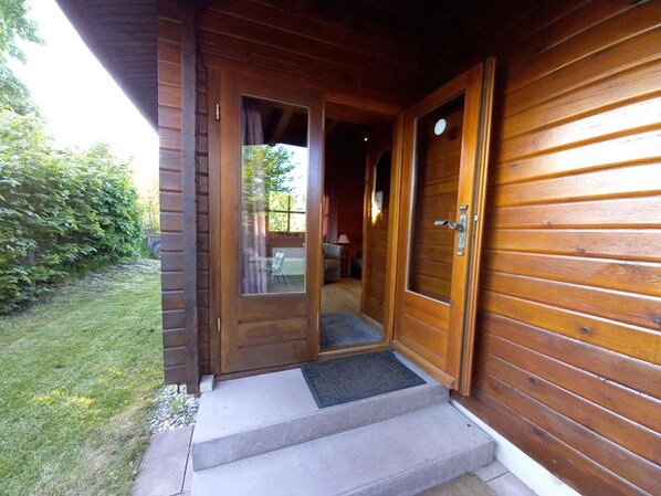 House, 2 Bedrooms, Terrace | Front of property