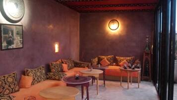 Room, 1 Bedroom, Balcony | Interior