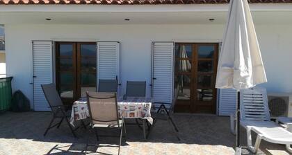 Petros House 1 - Apartment With Terrace