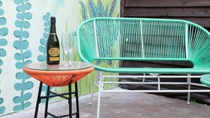 House, 2 Bedrooms, Patio, Garden View | Balcony - Bright And Beautiful City Cottage With Courtyard (Brighton)