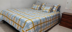 Apartment, 3 Bedrooms, Accessible, Smoking
