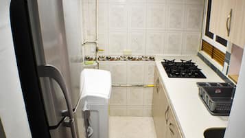 Appartement, 3 chambres, accessible aux personnes à mobilité réduite, fumeurs | Cuisine privée