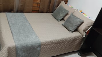 Apartment, 3 Bedrooms, Accessible, Smoking | 3 bedrooms