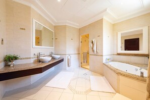 Bathroom - Villa Premium Palm Jumeirah (Dubai)