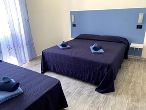 Apartment, 3 Schlafzimmer, Raucher, Stadtblick | 3 Schlafzimmer, Bügeleisen/Bügelbrett
