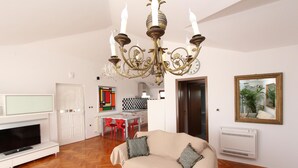 Living room - Ambienti Comfort Two-bedroom Apartment (Rovinj)
