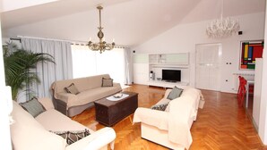 Living room - Ambienti Comfort Two-bedroom Apartment (Rovinj)